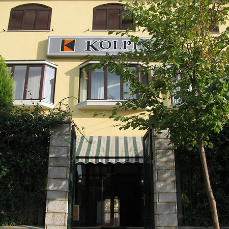 Отель Kolping Шкодер Экстерьер фото