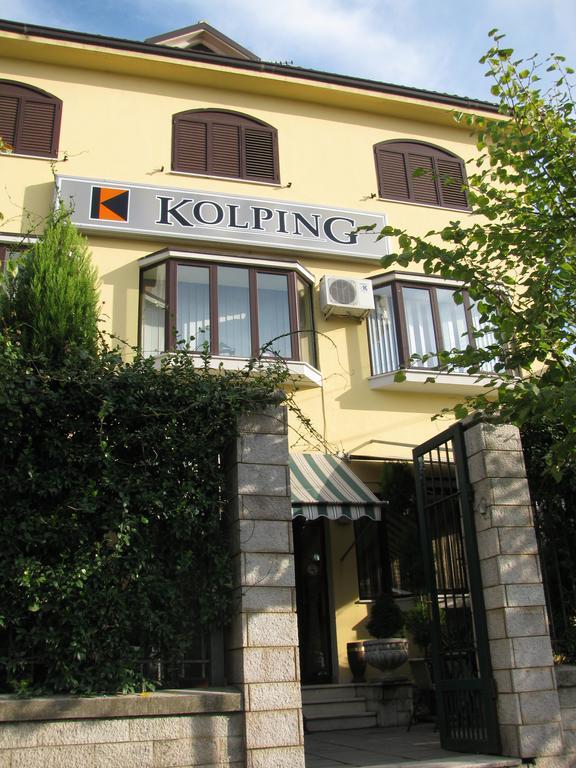 Отель Kolping Шкодер Экстерьер фото